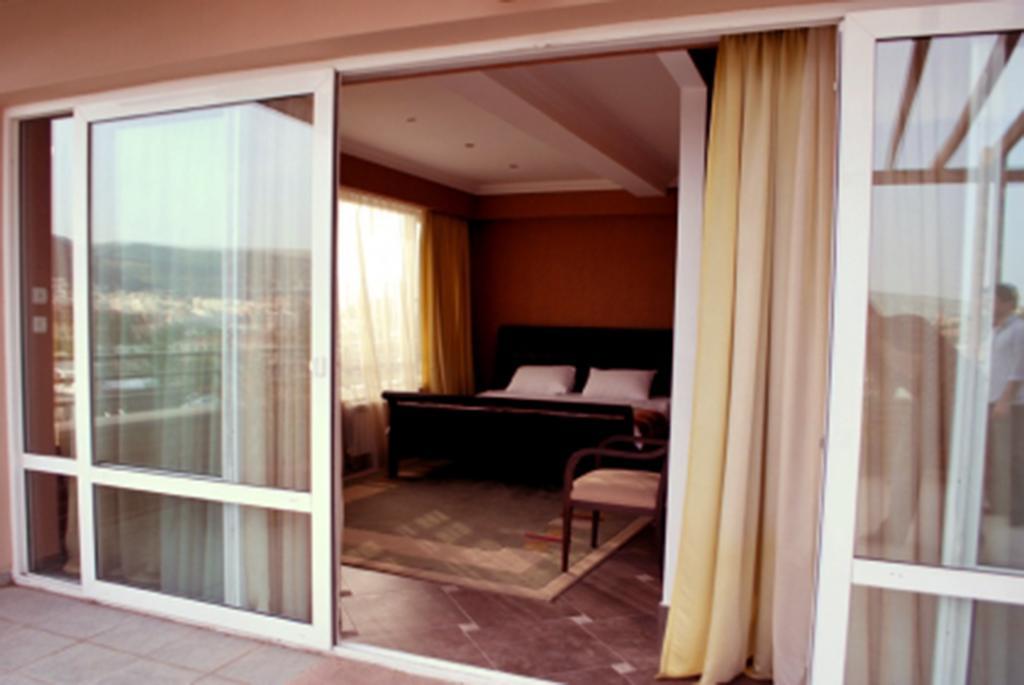 Prestige Palace - Esquisse Hotel Tbilisi Rom bilde